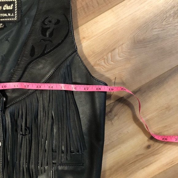 Hyde Out Black Fringe Leather Tie at Side Suede Roses Vest Size M - Picture 3 of 10